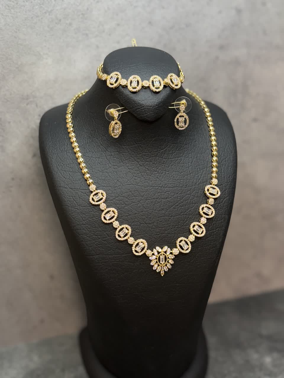 سرویس ابکاری طلا کد80